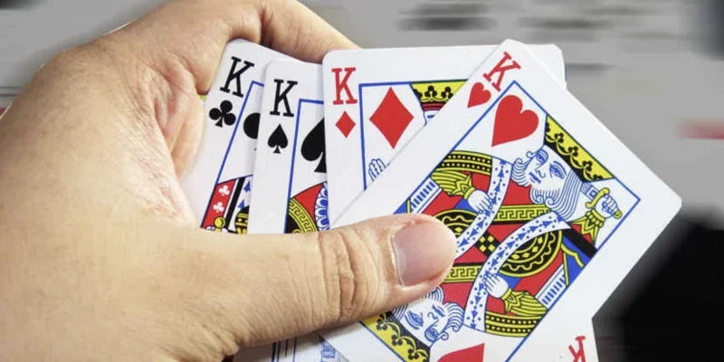 Lợi ích vượt trội khi chơi Rikvip bản Web